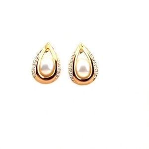 Wholesale Price: Set of 24 pairs of gold-tone pearl stud earrings